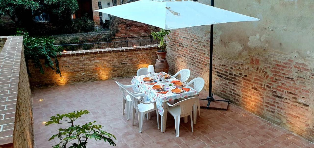 La Terrazza Di San Marco - Lovely Apartment! เซียนา ภายนอก รูปภาพ